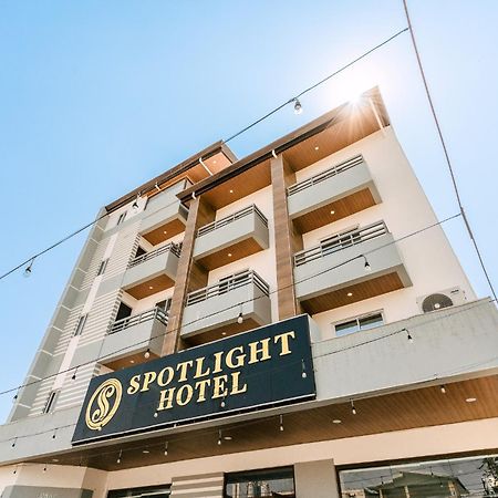 Spotlight Hotel Near Hundred Islands Wharf Alaminos Eksteriør billede