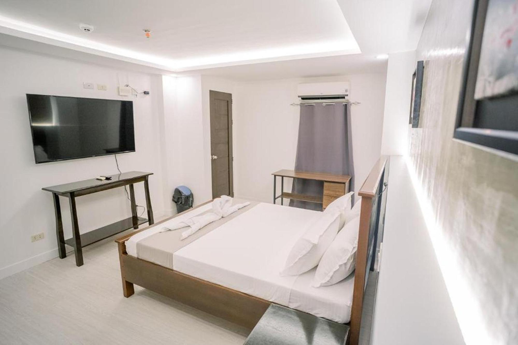 Spotlight Hotel Near Hundred Islands Wharf Alaminos Eksteriør billede