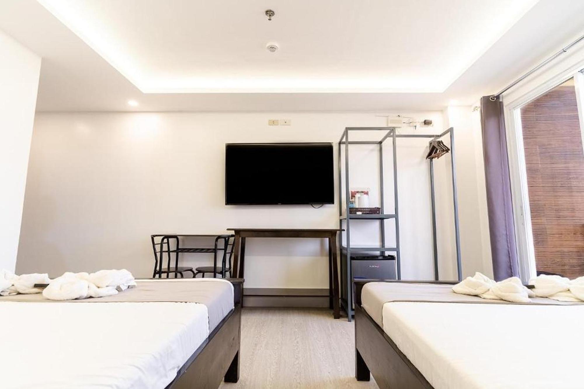 Spotlight Hotel Near Hundred Islands Wharf Alaminos Eksteriør billede